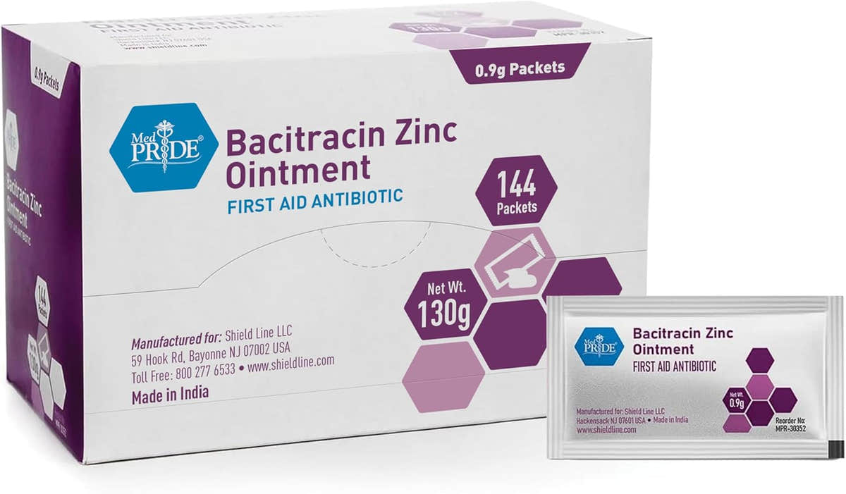 MedPride 0.9g Bacitracin Antibiotic Ointment with Zinc, First Aid Antibiotic Cream - 12/144/cs. (1728 Packets) MedPride 0.9g Bacitracin Antibiotic Ointment with Zinc, First Aid Antibiotic Cream - 12/144/cs. (1728 Packets)
