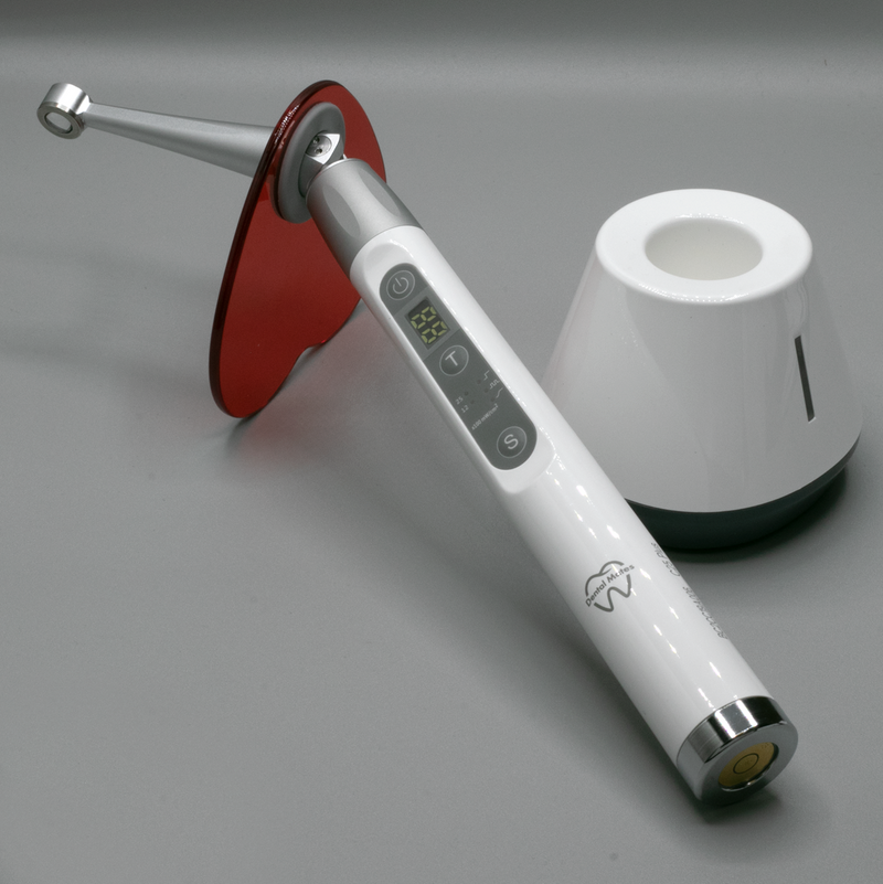 CL020 Curing Light in 1 Second CL020 Curing Light in 1 Second