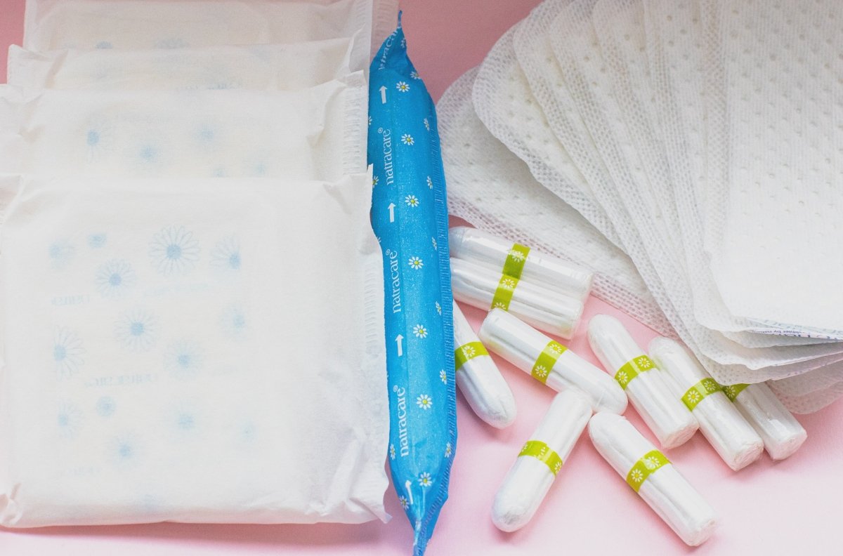 Tampons vs. Pads: The Better Option Against Menstruation - Cart Health