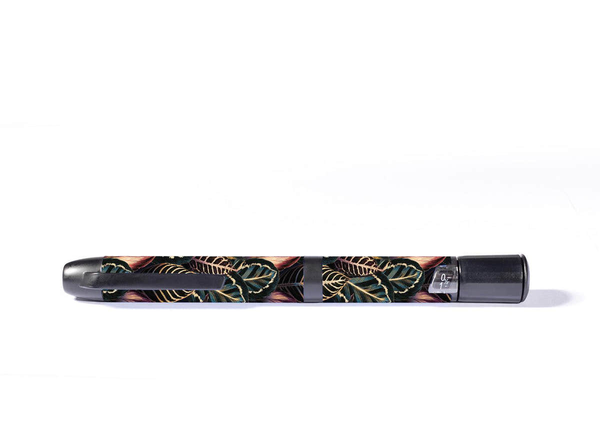 Dark Moon Leaves InPen - Smart Insulin Pen