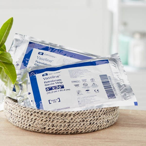 Covidien Vaseline Petrolatum Impregnated Dressing - 163164_EA - 2