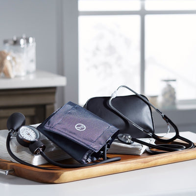 McKesson Aneroid Sphygmomanometer/Nurse Stethoscope Kit - 1067632_CS - 12